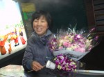 The Itaewon flower lady dropped in to see what we're cooking